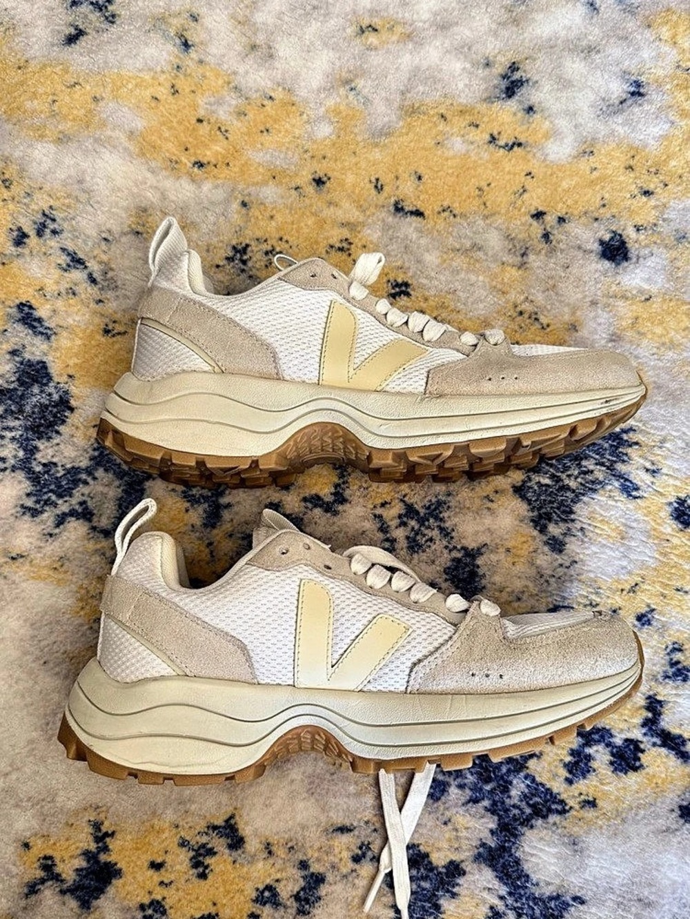 Veja Venturi Alveomesh Women's Cream & Yellow Sneakers
